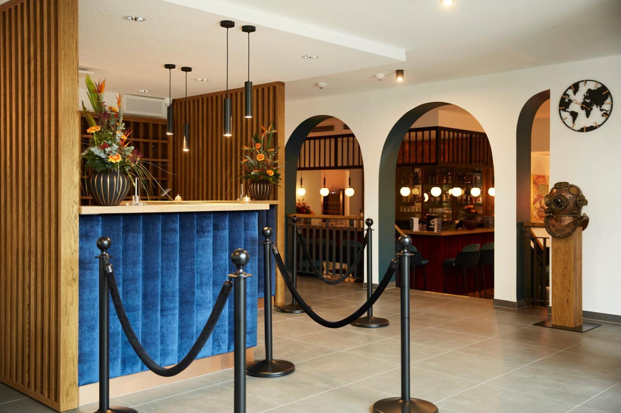 Grand Hotel Nautimar 부숨 외부 사진